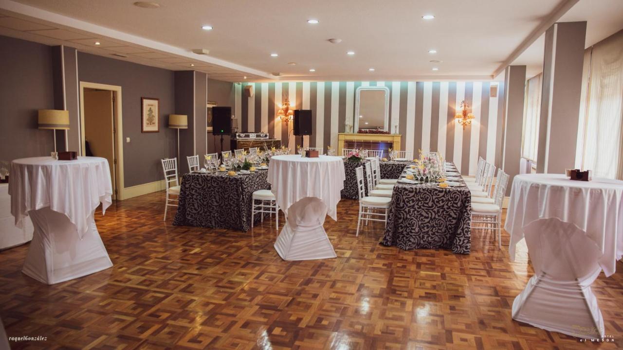 Hotel El Meson Torrijos Luaran gambar